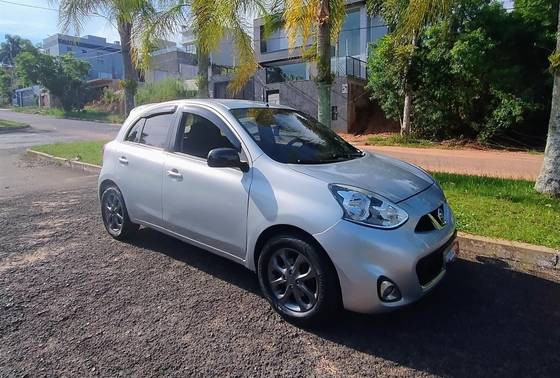 NISSAN MARCH 1.0 SV 12V FLEX 4P MANUAL
